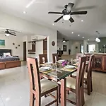 Casa Esmeralda With Pool Access And Furnished Patio!