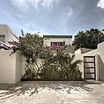 Casa Esmeralda With Pool Access And Furnished Patio!